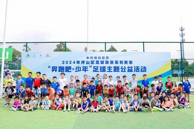 宏远惨败上海，战术体系崩溃，球迷呼唤杜锋回归